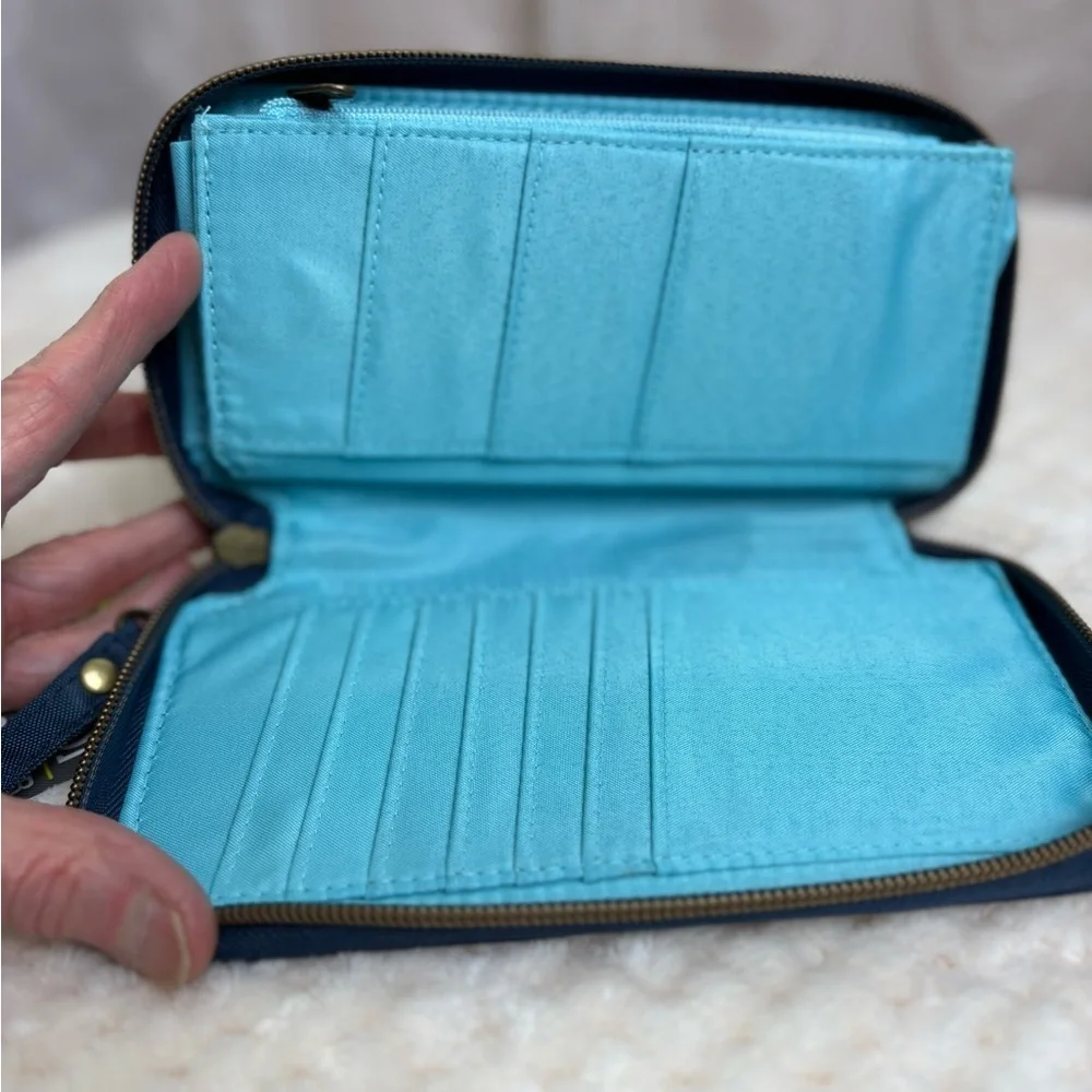 Travelon RFID Blocking Travel Wristlet Wallet